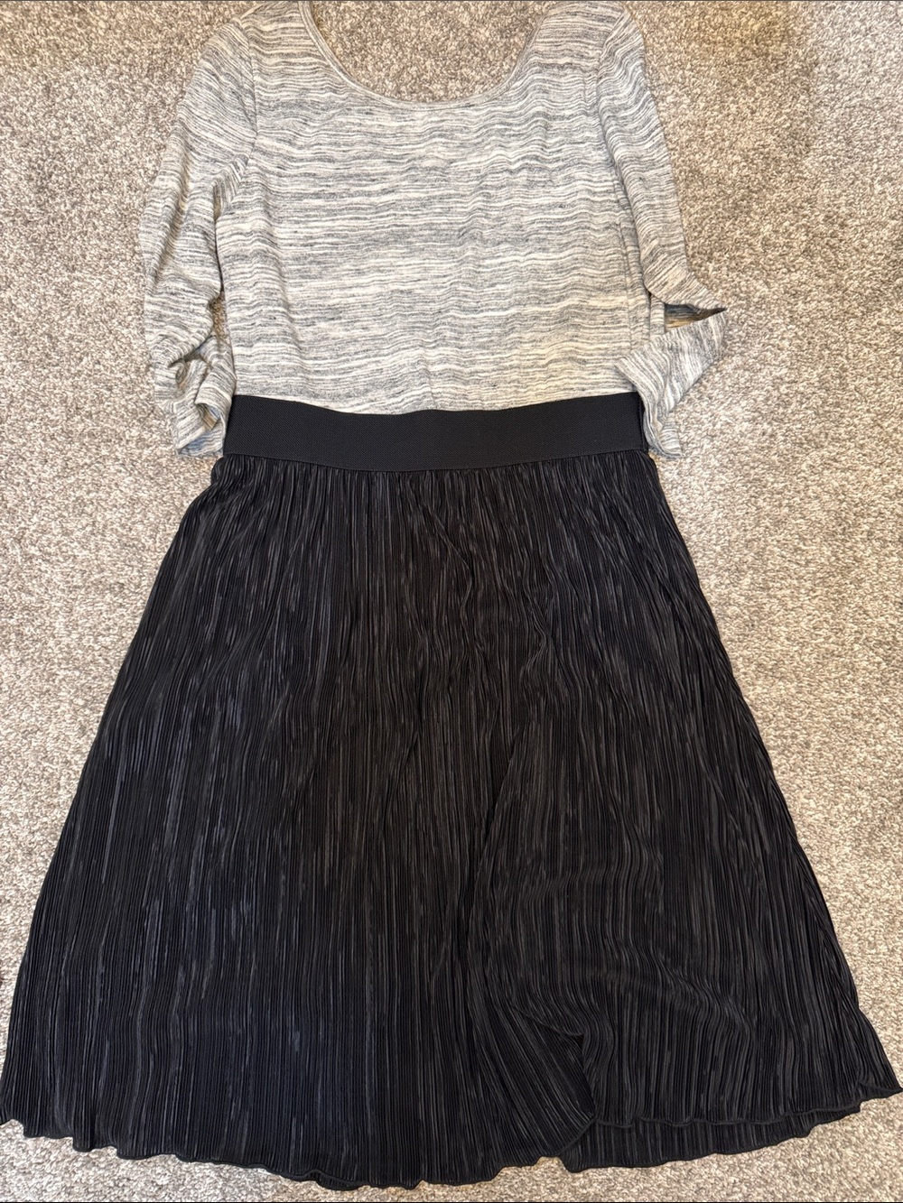 Black Pleated Midi Skirt with Elastic Waist